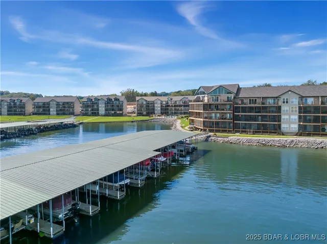 $335,000 | 133 Cedar Glen Court, Unit 3D, Camdenton, MO 65020