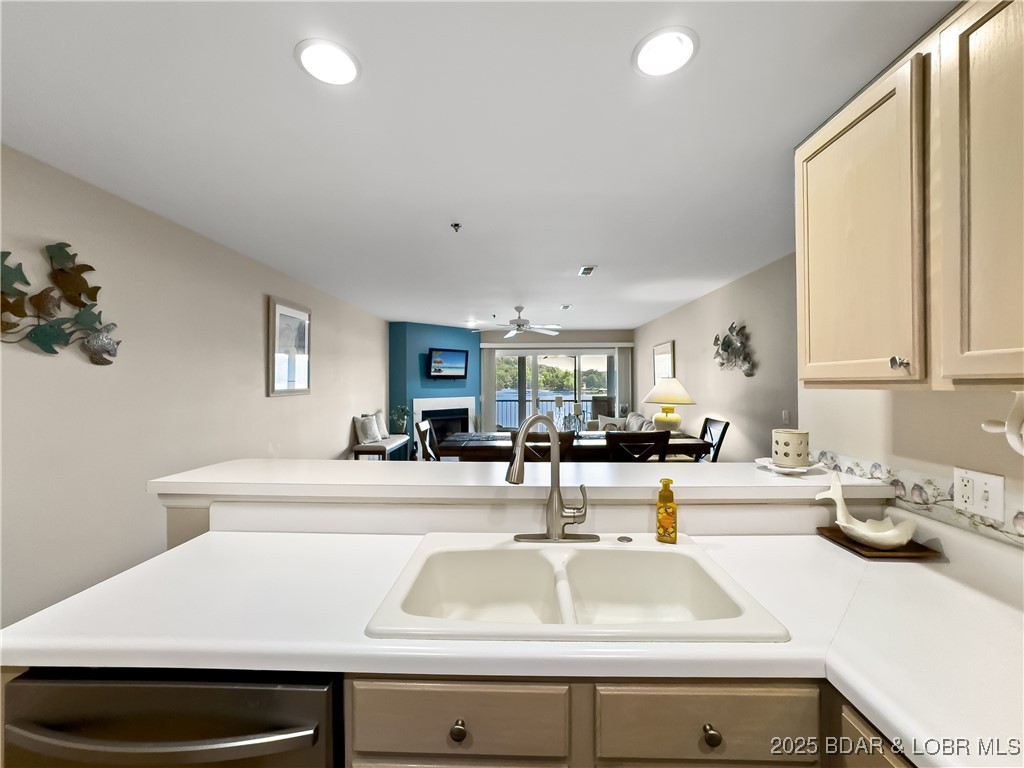 133 Cedar Glen Court, Unit 3D Camdenton, MO 65020 - Photo 10 of 46 Enjoy the view while preparing meals.
