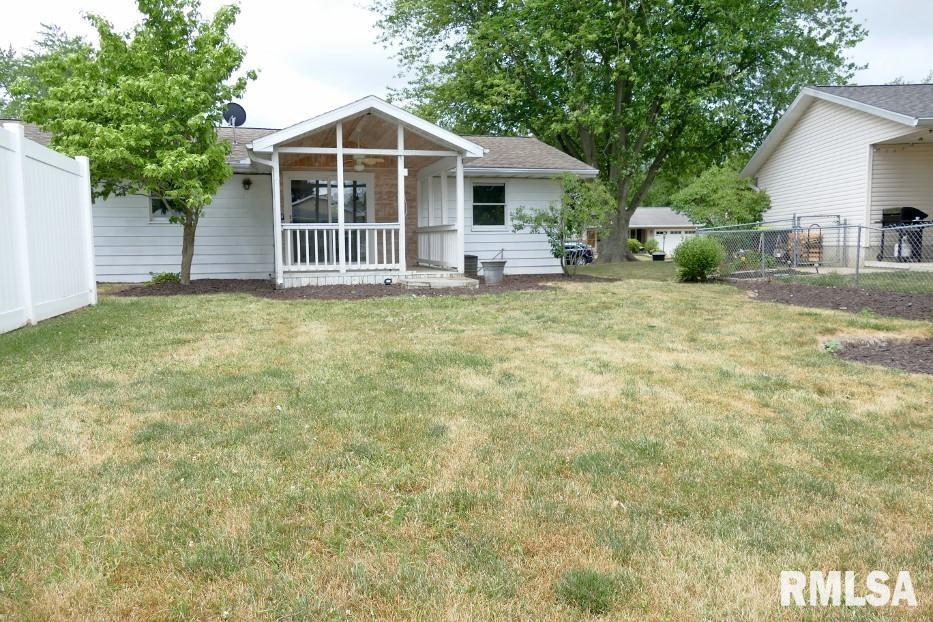 411 Brookcrest Drive Washington, IL 61571 - Photo 25 of 27
