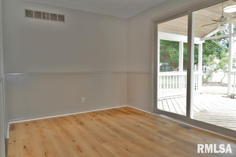 411 Brookcrest Drive Washington, IL 61571 - Photo 8 of 27