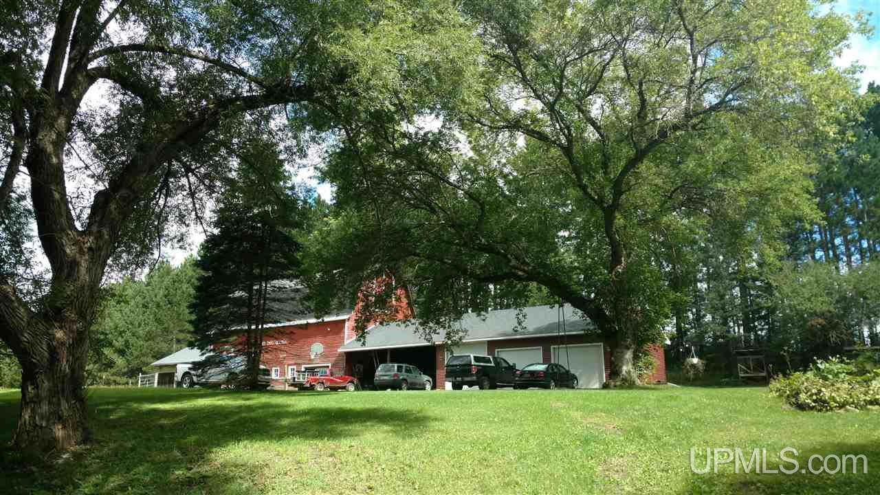 N5198 North Samuelson Road Munising, MI 49862 - Photo 16 of 43