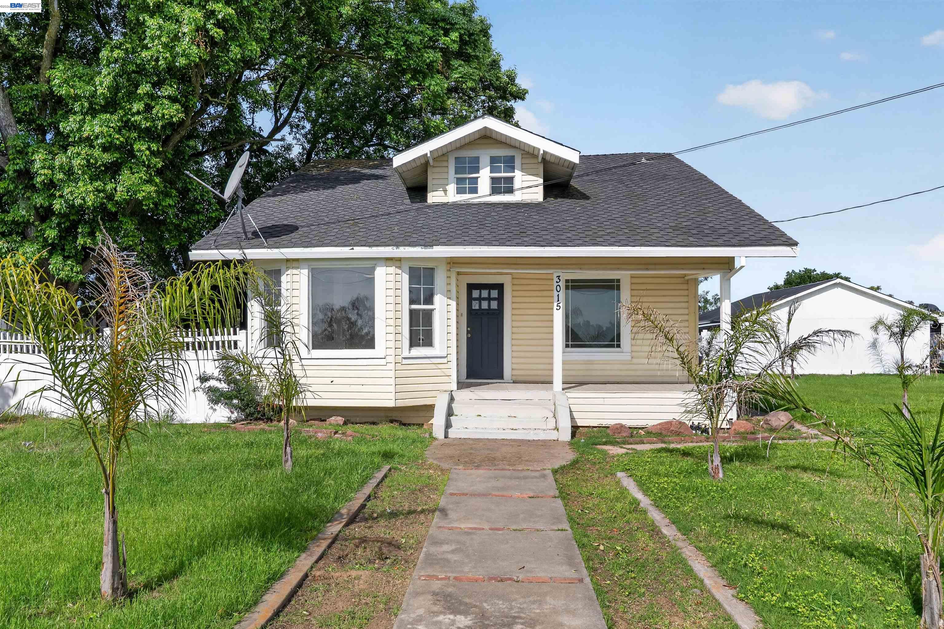 3015 Point Pleasant Road Elk Grove, CA 95757 - Photo 2 of 32