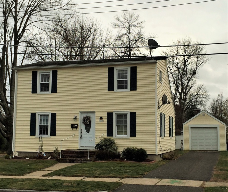 169 Cambria Street Springfield, MA 01118 - Photo 1 of 13 Gallery Image 1