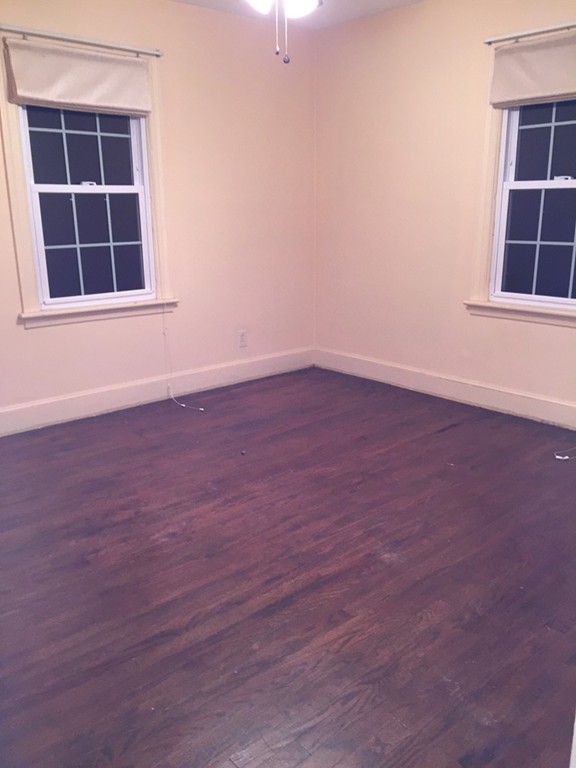 169 Cambria Street Springfield, MA 01118 - Photo 10 of 13 Gallery Image 10