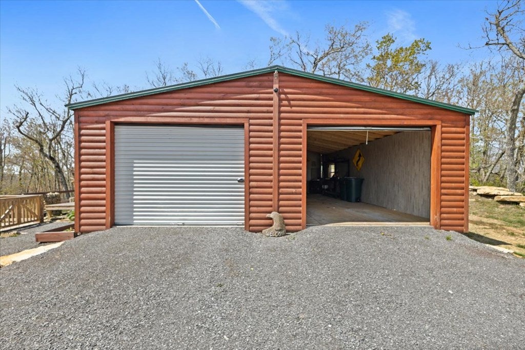 1422 Oneida Peak Road Bluefield, VA 24605 - Photo 38 of 49 Gallery Image 38