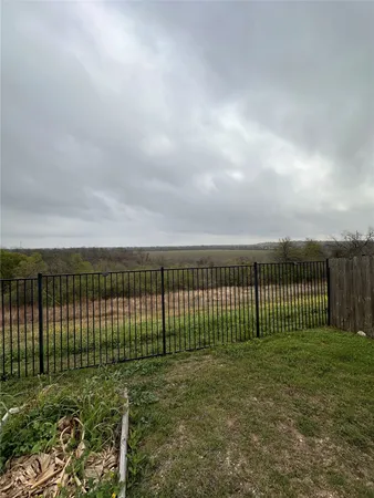 $2,400 | 207 Liard River Road, Hutto, TX 78634