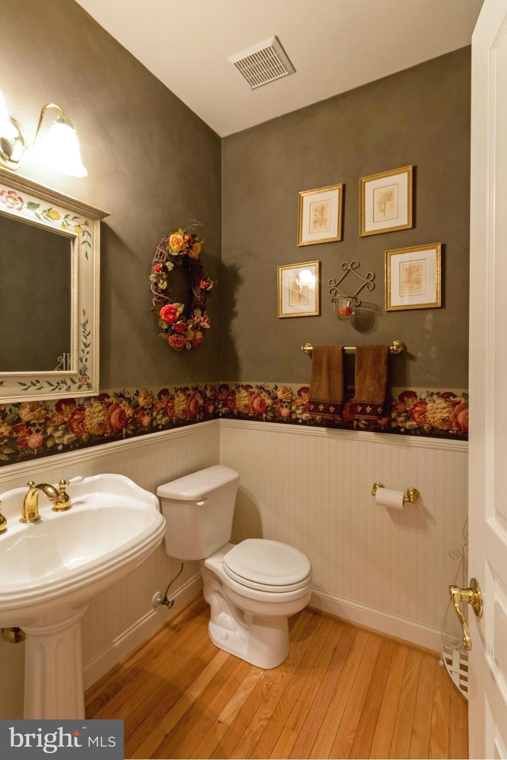 8511 Springway Road Ellicott City, MD 21043 - Photo 9 of 30 Powder Room