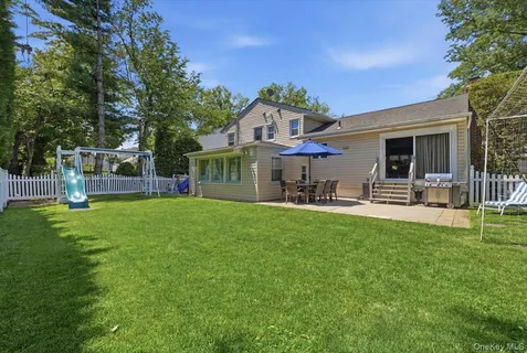 $1,385,000 | 33 Pell Terrace, Garden City, NY 11530