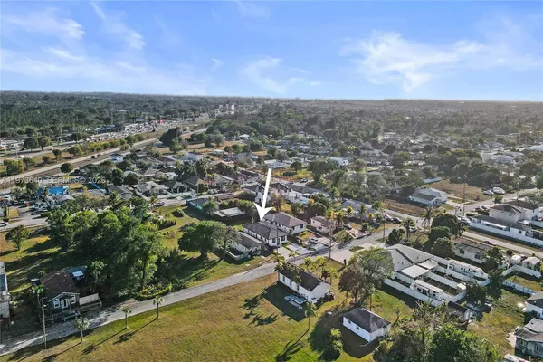 $2,850 | 12120 Southwest 219th Street, Unit A, Miami, FL 33170