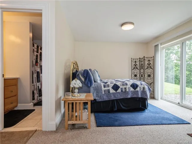 $1,200,000 | 6-8 Wilbur Road, Pleasant Valley, NY 12569