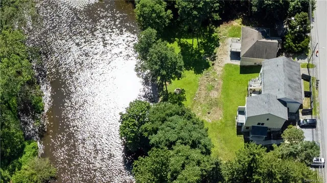 $1,200,000 | 6-8 Wilbur Road, Pleasant Valley, NY 12569