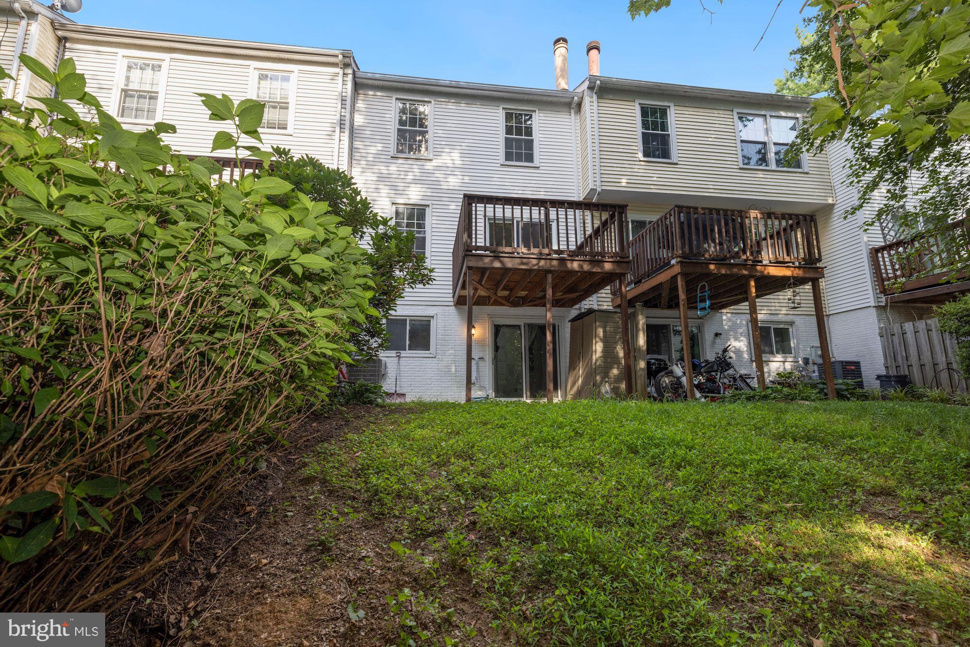 1721 Logmill Lane Gaithersburg, MD 20879 - Photo 27 of 34 Exterior Rear