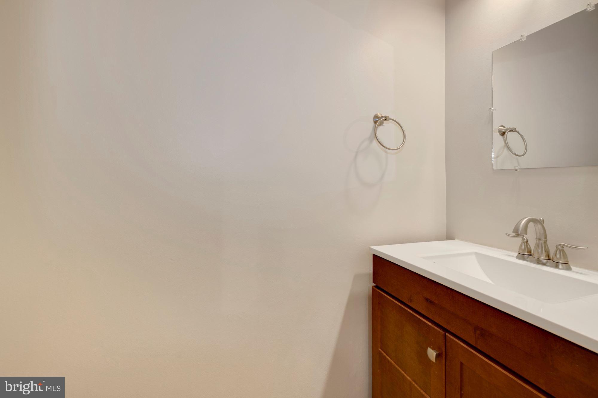 1721 Logmill Lane Gaithersburg, MD 20879 - Photo 5 of 34 Main Floor Half Bathroom