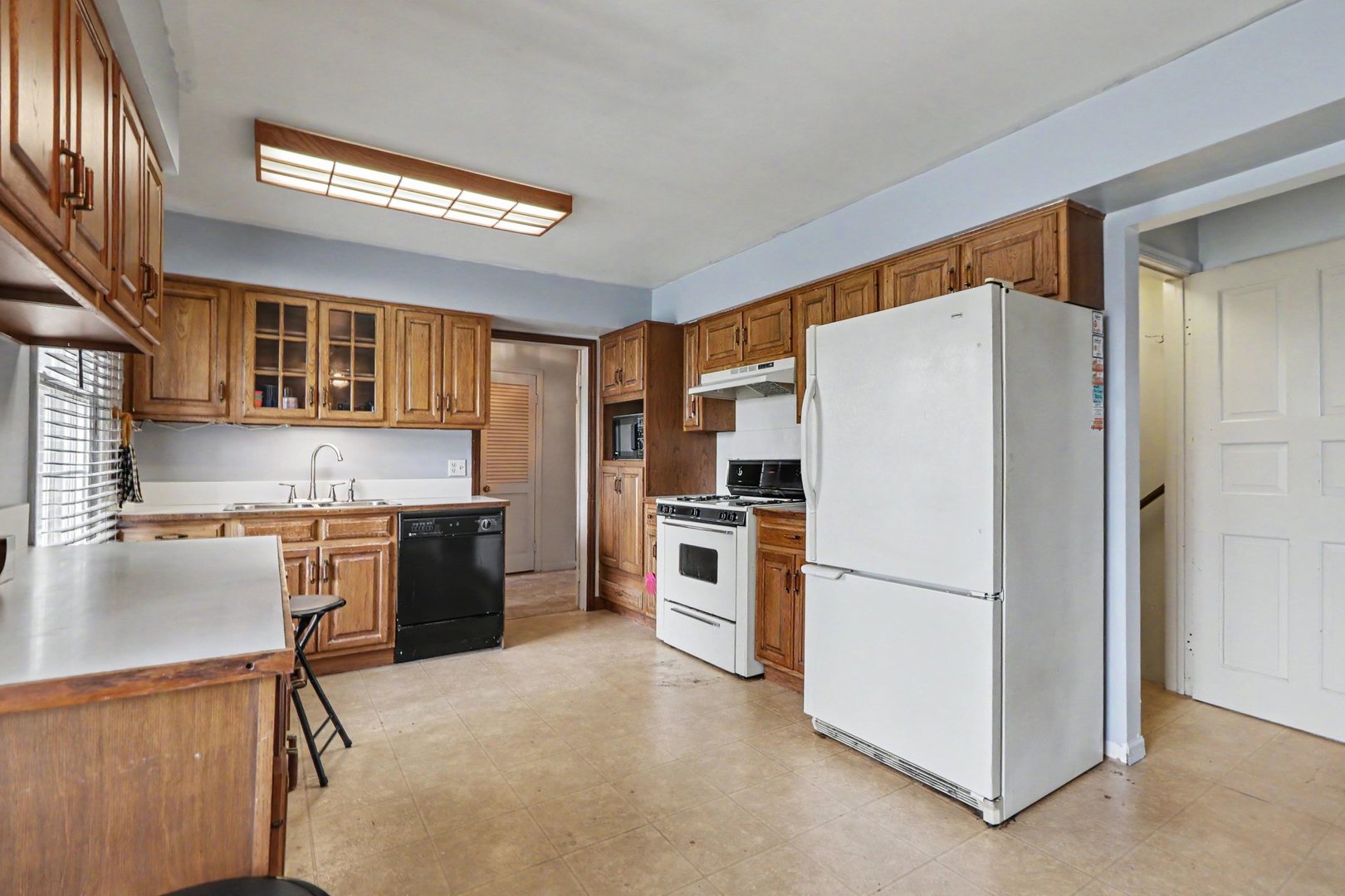 11 South Sager Road Valparaiso, IN 46383 - Photo 7 of 26 Gallery Image 7