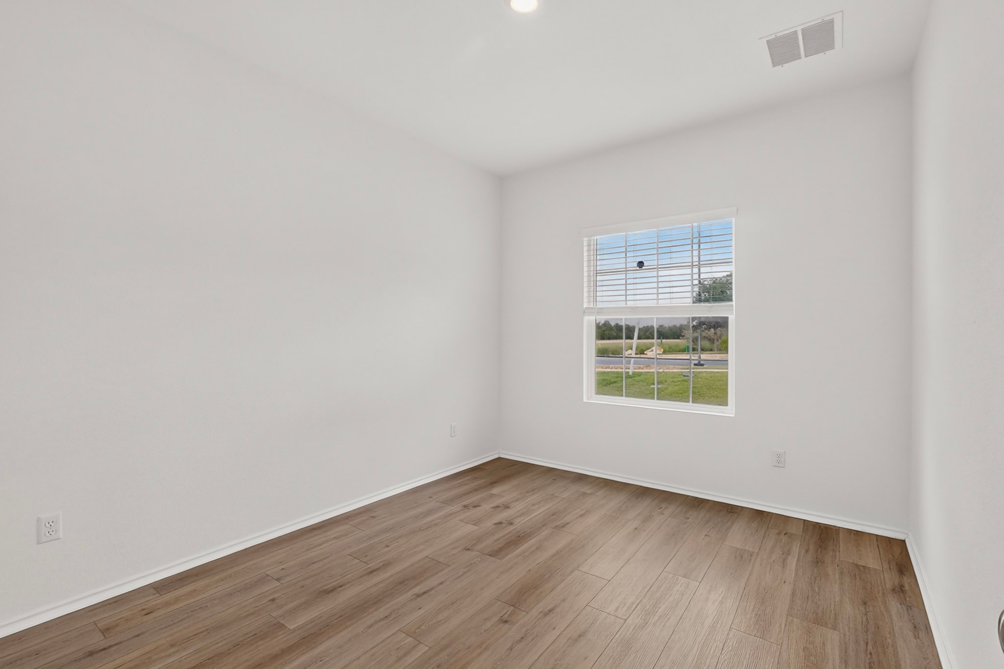 941 Legends Lane Georgetown, TX 78628 - Photo 23 of 40 Bedroom #4