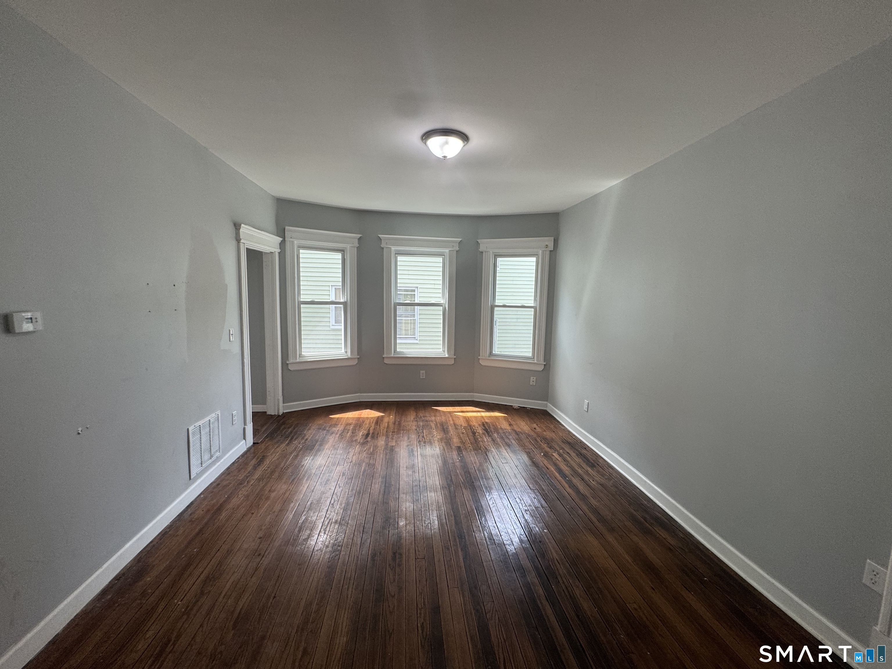 142 Adams Street Hartford, CT 06112 - Photo 3 of 14 2nd floor