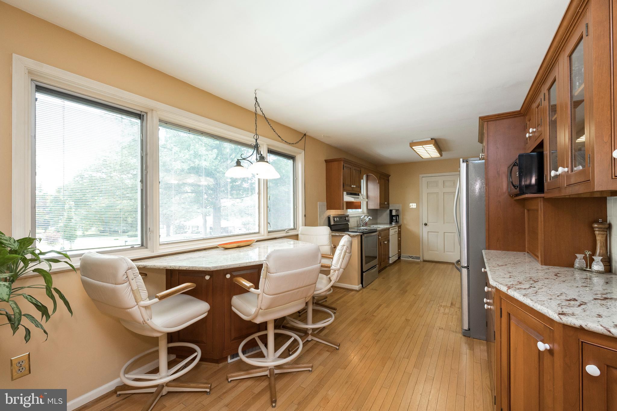 15 Benner Road Royersford, PA 19468 - Photo 22 of 46 Built-in Breakfast Area