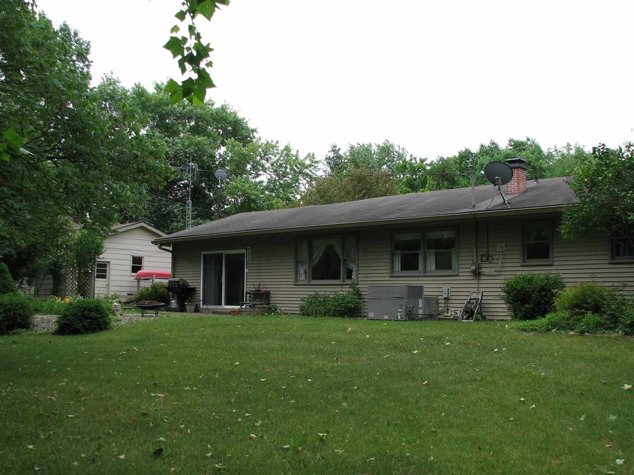 3265 North Evergreen Street Rochester, IN 46975 - Photo 2 of 26