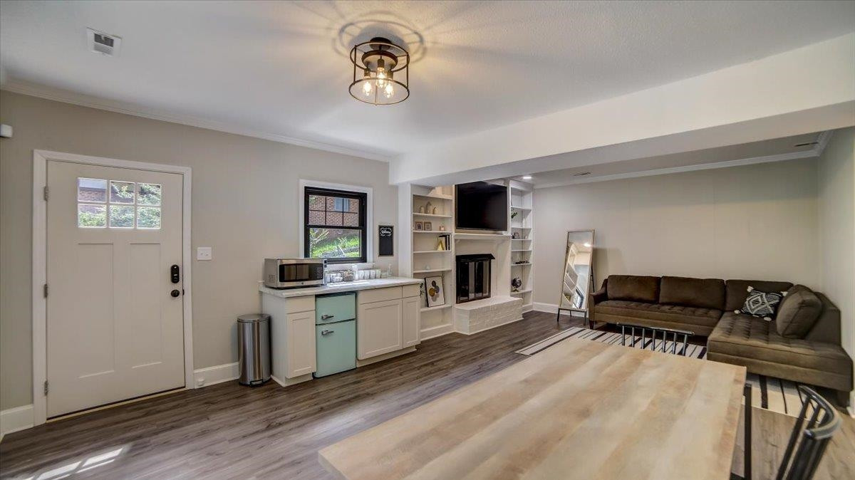 5321 Cherrycrest Court Raleigh, NC 27609 - Photo 24 of 40 Photo 24