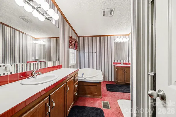 $279,900 | 1115 Cross Creek Drive, Walnut Cove, NC 27052