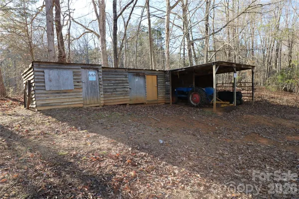 $279,900 | 1115 Cross Creek Drive, Walnut Cove, NC 27052