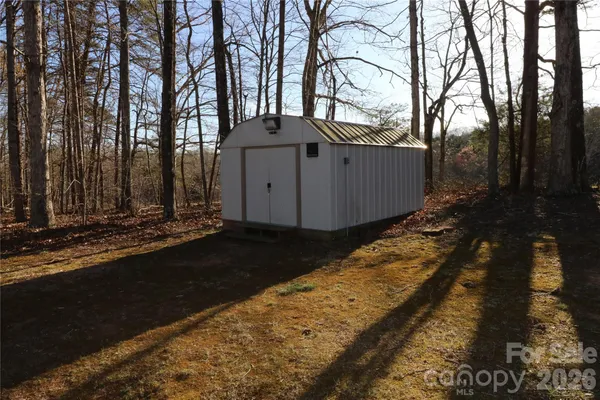 $279,900 | 1115 Cross Creek Drive, Walnut Cove, NC 27052