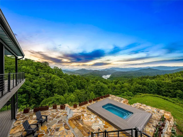 a view of a terrace with sky view