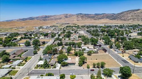 $229,000 | 301 C Street West, Tehachapi, CA 93561