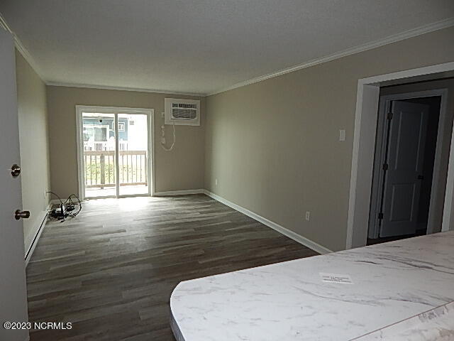 2210 New River Inlet Road, Unit 160 North Topsail Beach, NC 28460 - Photo 5 of 24 Living Room