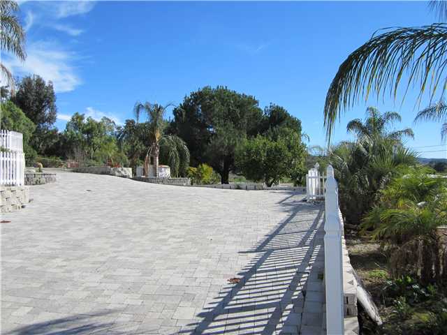 2026 Valley Rim Road El Cajon, CA 92019 - Photo 10 of 24