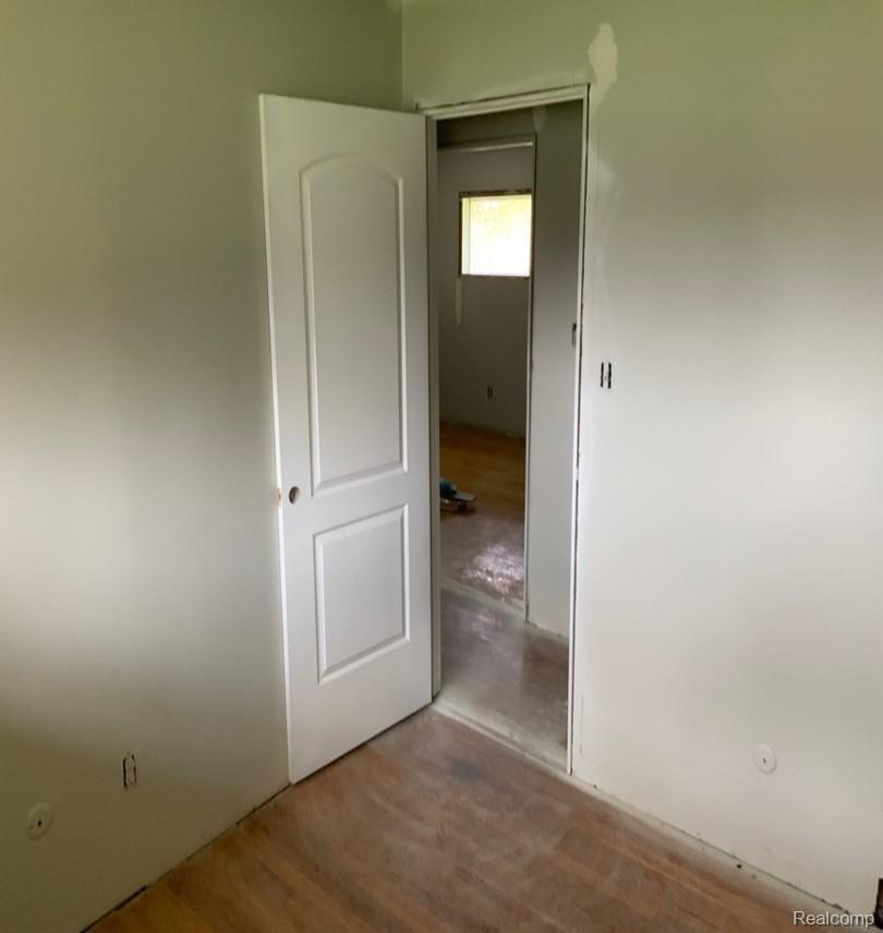 647 Ruff Drive Monroe, MI 48162 - Photo 21 of 36 bed 3