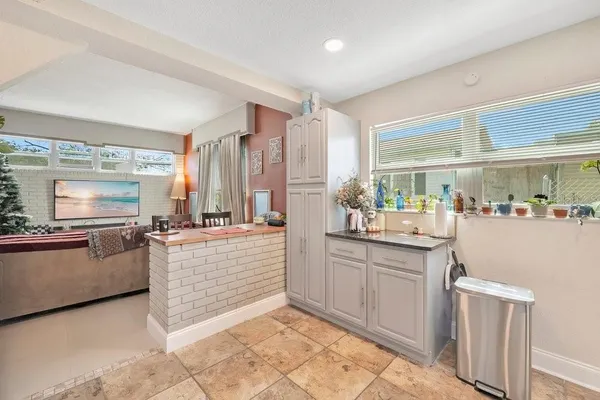 $425,000 | 1304 East Osborne Avenue, Tampa, FL 33603