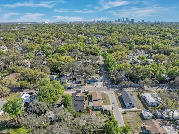 $425,000 | 1304 East Osborne Avenue, Tampa, FL 33603
