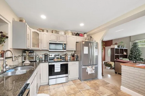 $425,000 | 1304 East Osborne Avenue, Tampa, FL 33603