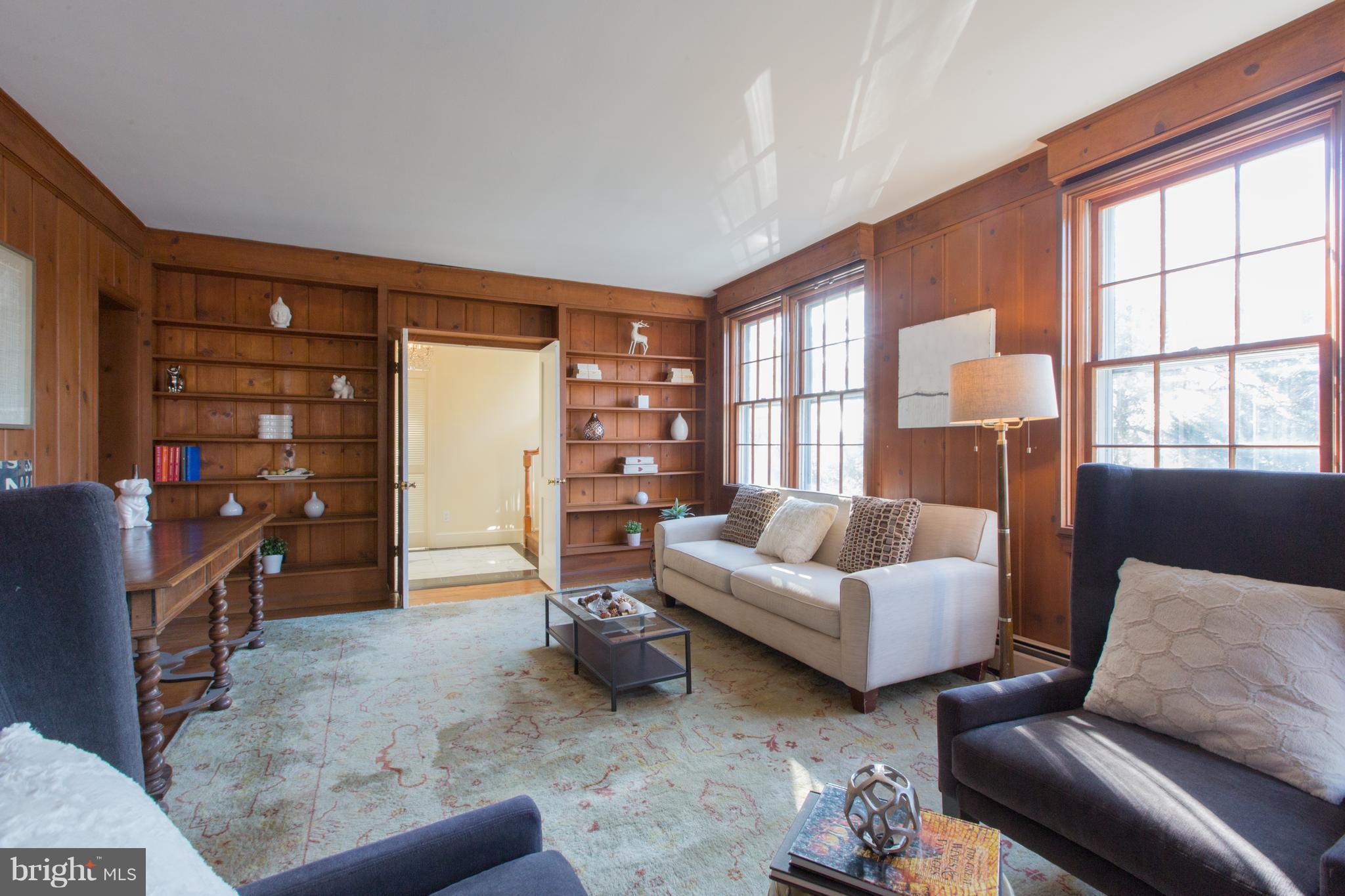 4707 Reservoir Road Northwest Washington, DC 20007 - Photo 13 of 30 Family Room