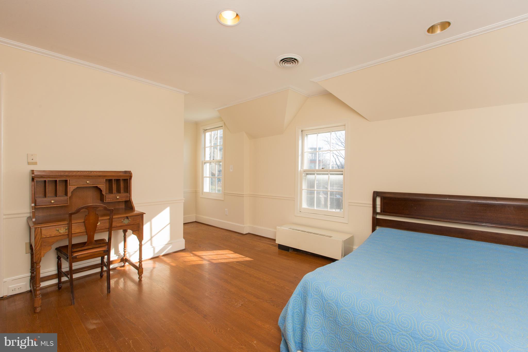 4707 Reservoir Road Northwest Washington, DC 20007 - Photo 19 of 30 Bedroom