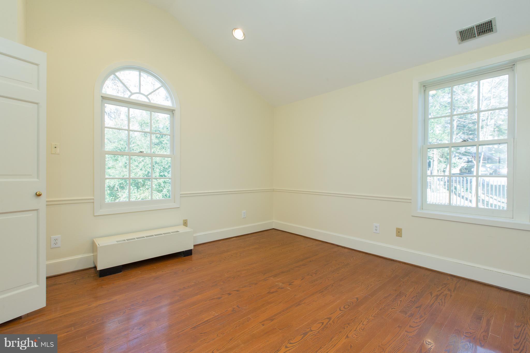 4707 Reservoir Road Northwest Washington, DC 20007 - Photo 24 of 30 Bedroom