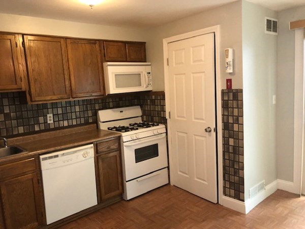 74 Roper Street, Unit B Lowell, MA 01852 - Photo 7 of 15 Gallery Image 7