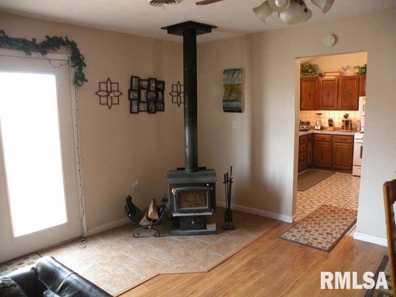 860 Schwartz Road Centralia, IL 62801 - Photo 11 of 21