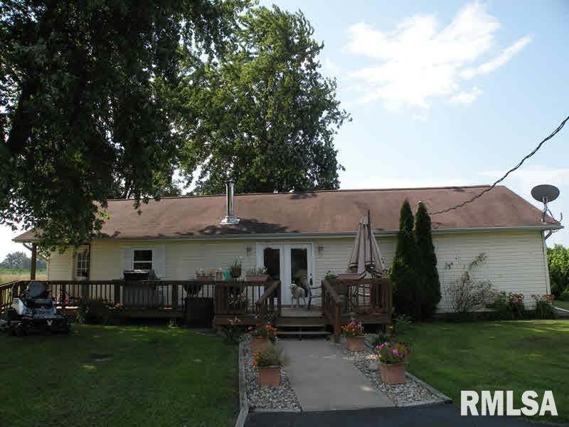 860 Schwartz Road Centralia, IL 62801 - Photo 2 of 21