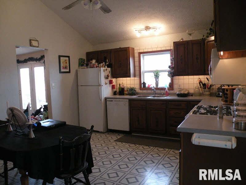 860 Schwartz Road Centralia, IL 62801 - Photo 21 of 21
