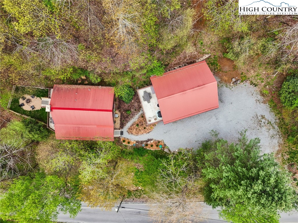 909 Niley Cook Road Blowing Rock, NC 28605 - Photo 41 of 45 an aerial view of a house