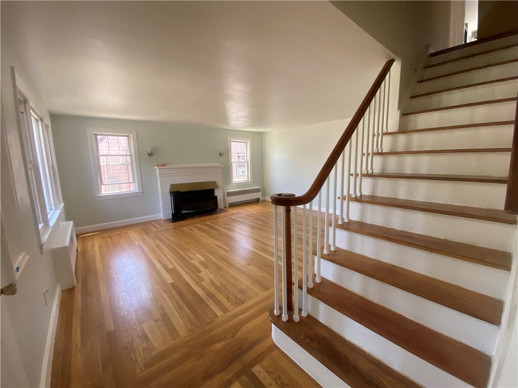 40 Amherst Avenue Pawtucket, RI 02860 - Photo 9 of 26