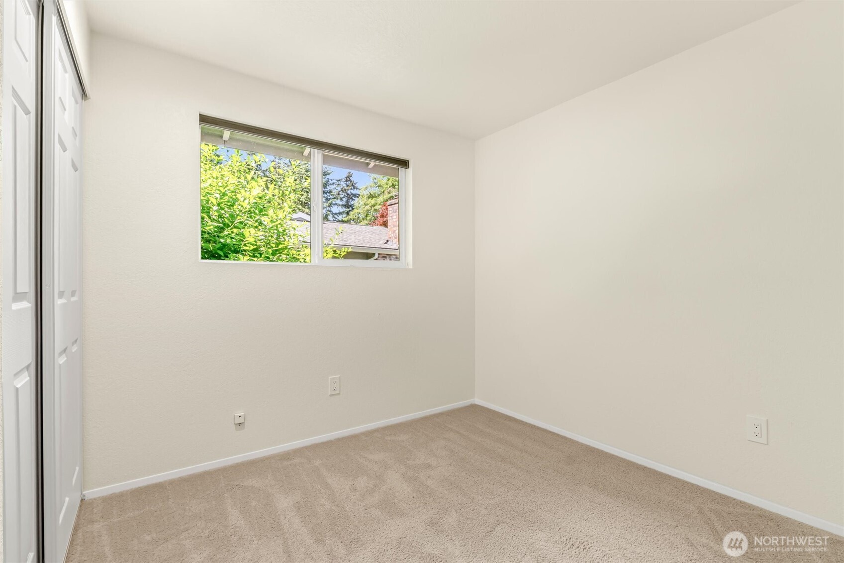 8830 Shell Place Edmonds, WA 98026 - Photo 23 of 39
