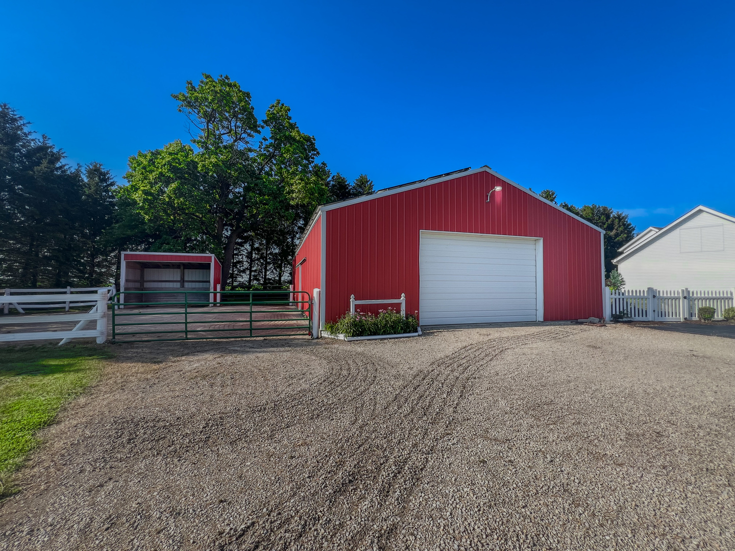 16205 University Road Malta, IL 60150 - Photo 50 of 51