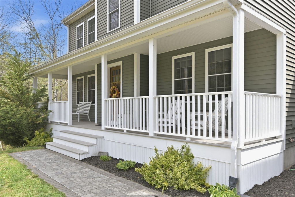 32 1/2 East Howland Road Freetown, MA 02717 - Photo 3 of 42 Gallery Image 3