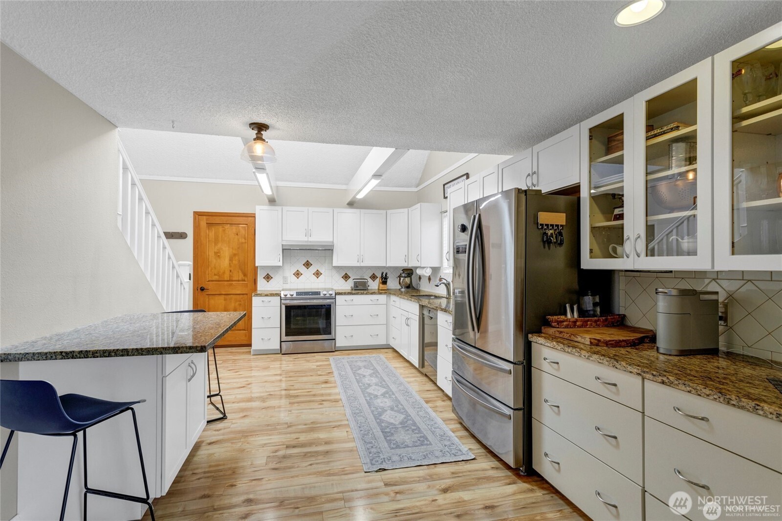 6502 Avondale Road Southwest, Unit 4 Lakewood, WA 98499 - Photo 12 of 32