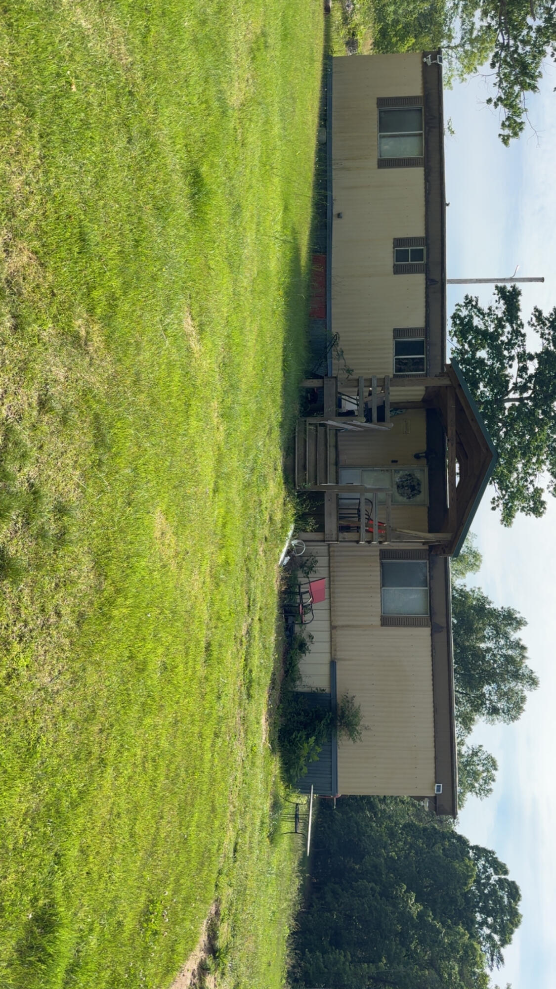 a front view of house with yard