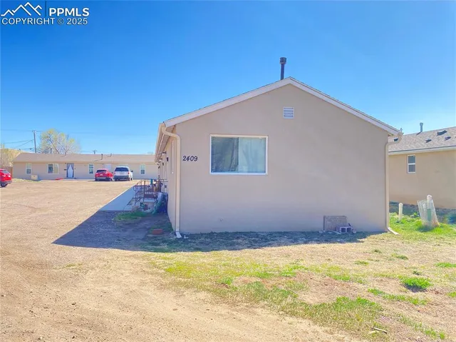 a house view with a outdoor space