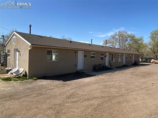 a view of a house with a outdoor space